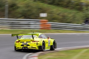 Manthey Racing Porsche 911 GT3 R - K. Estre / M. Cairoli